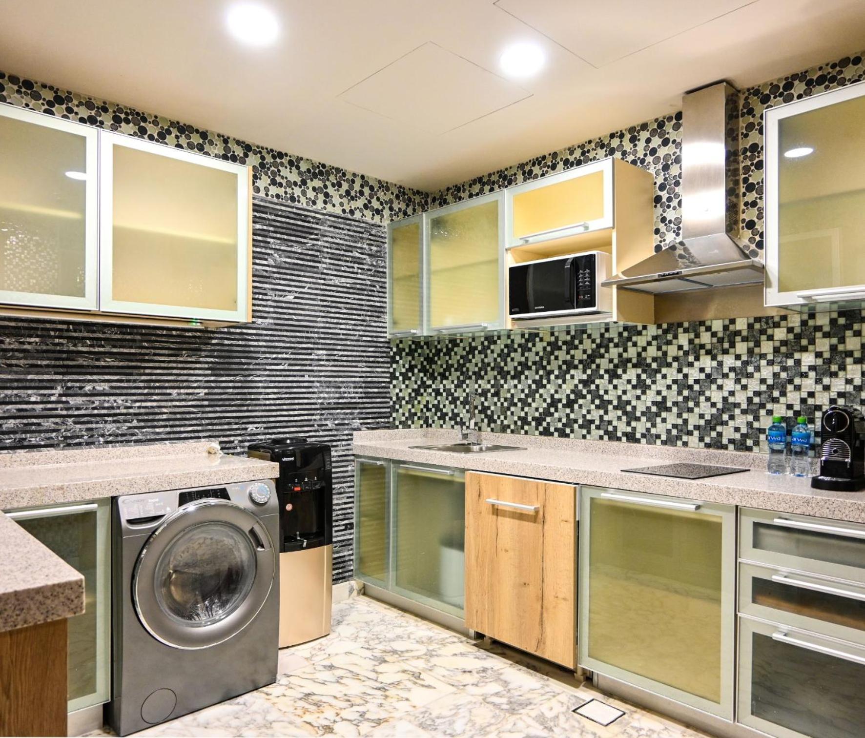Palavra Resort Manama Exterior photo A modern kitchen