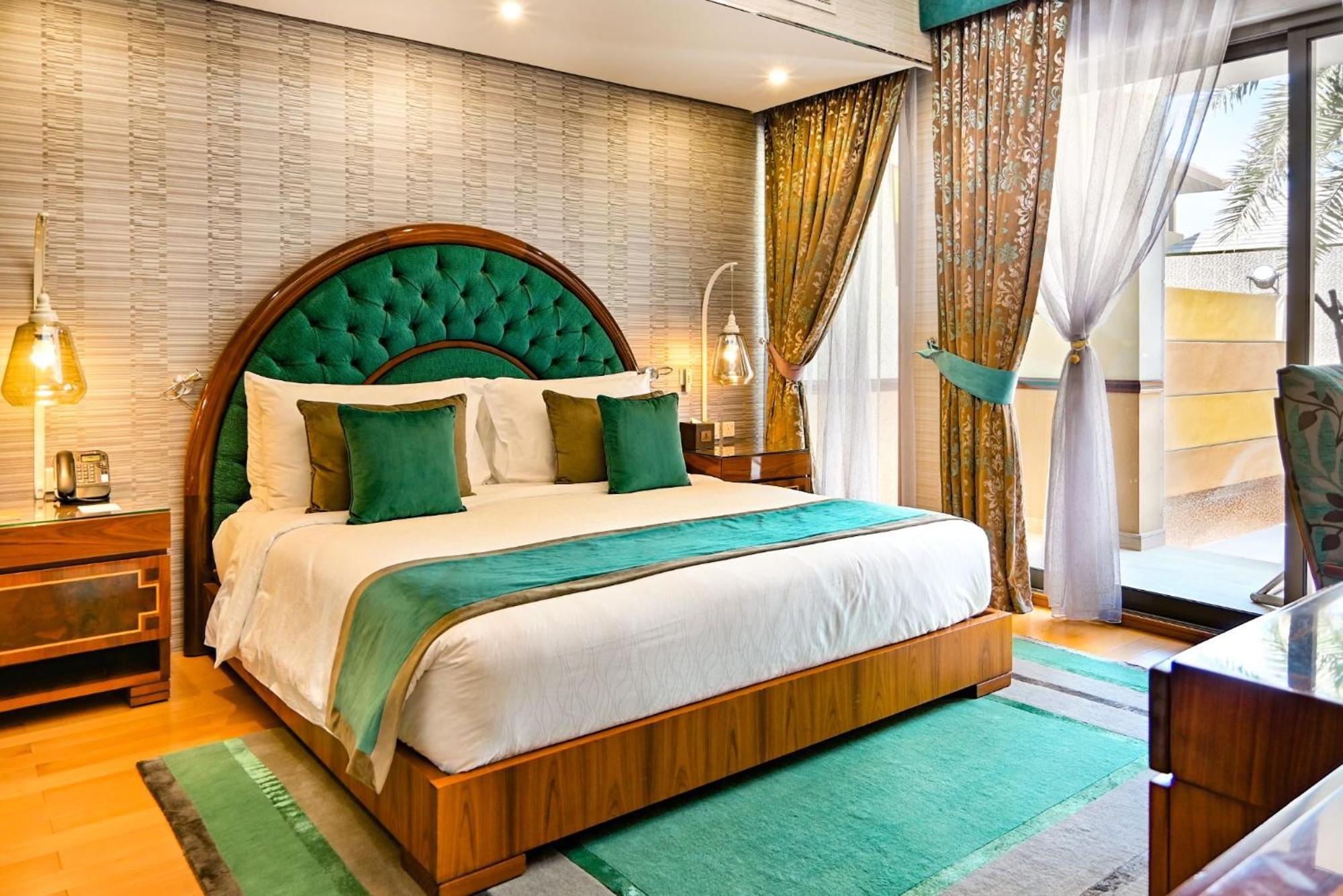 Palavra Resort Manama Exterior photo A bedroom at the hotel